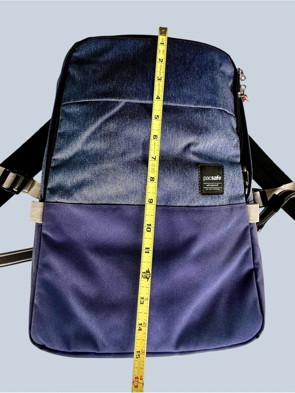 Pacsafe Unisex Slingsafe LX350 Anti-Theft Compact Backpack with Exomesh